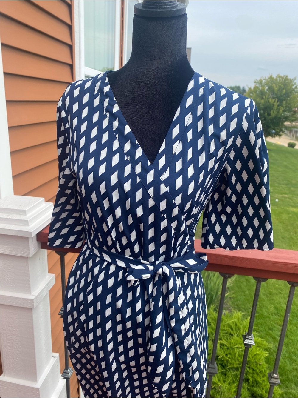 Banana Republic Dress Womens 4P Navy White Geometric Wrap Tie Waist Petite